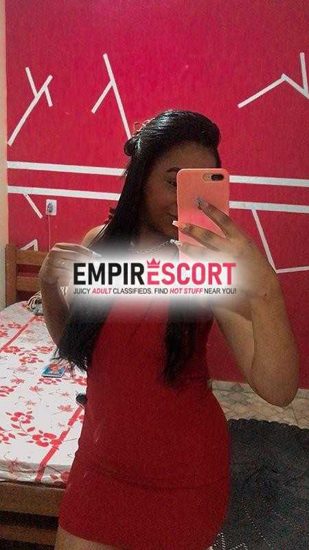 morena dos cabelo liso