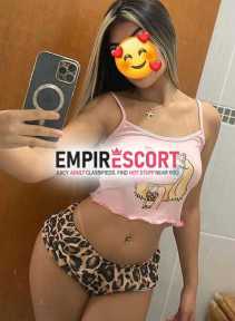 jully ninfetinha do peitinho durinho bumbum empinadinho adoro cair de boca no pau duro