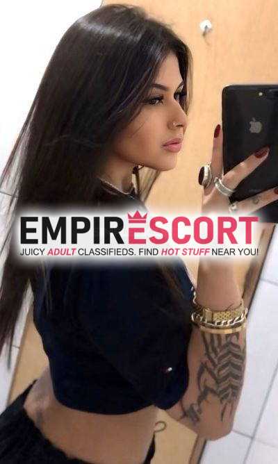 maitê rostinho angelical seios pequenos e uma cinturinha fina.