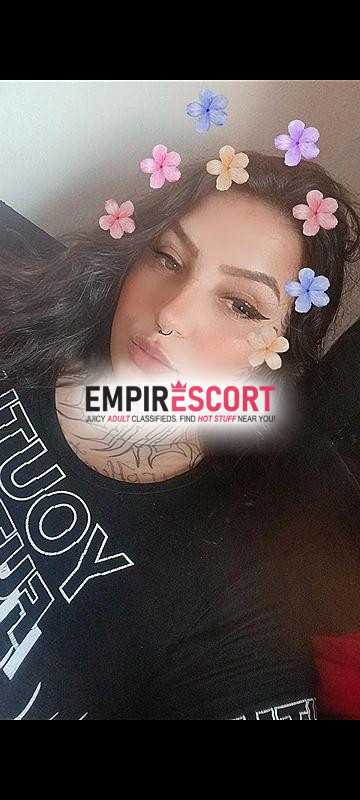 gatinha tatuada