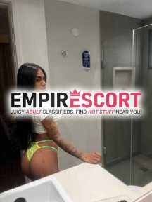 morena sapeca suas fantasias
