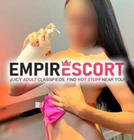 heloísa muito carinho e tesão com essa ninfeta única e exclusiva.