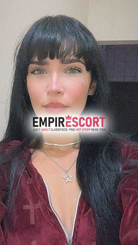 nifetinha olhos claros branquinha toda tatuada meiga