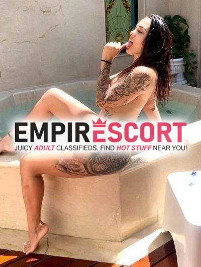 alana rosa morena tatuada vou em motéis e bons hotéis faço shows pagos e vendas de conteúdo adulto.