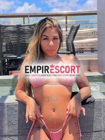 atriz pornô em curta temporada com local