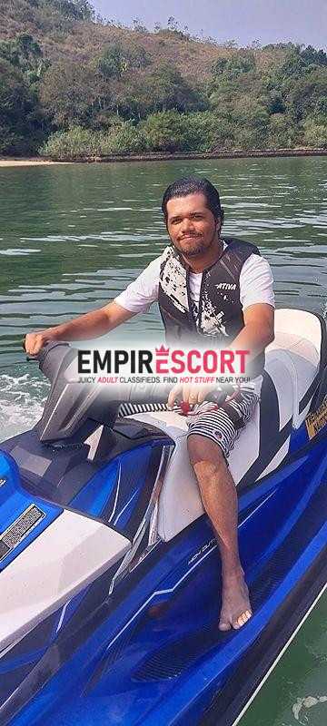 homem disponível para encontro