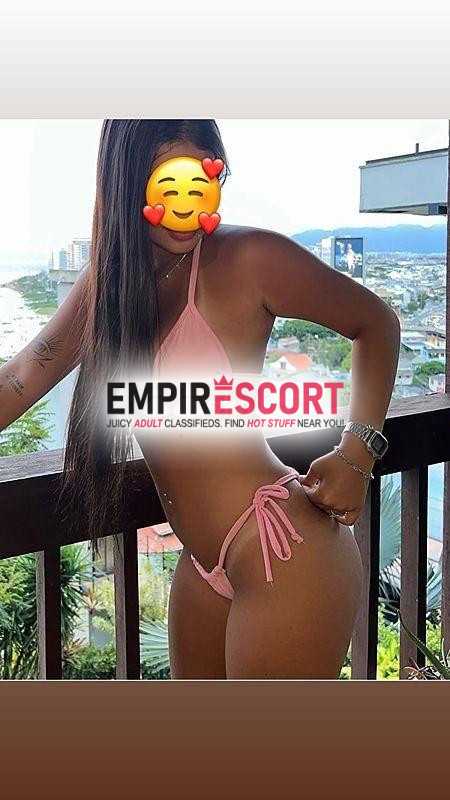 lara acabei dando pro meu chefe que dizia ser gay e ele me comeu gostoso socando na bucetinha 😋.