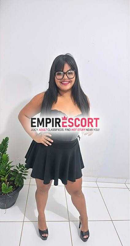 sou uma puta safada sedenta por sentar e rebolar em uma rola.