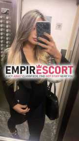 loira linda e meiga