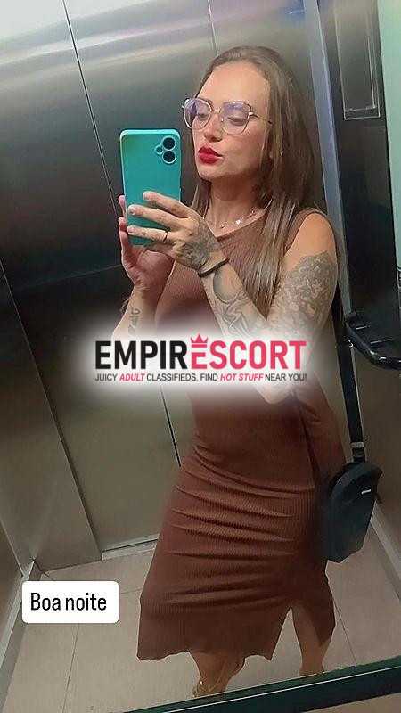 vem fazer um sexo gostoso neném
