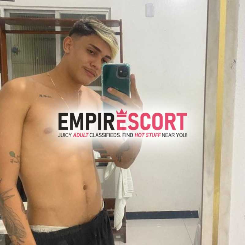 magro tatuado com dote de 19cm