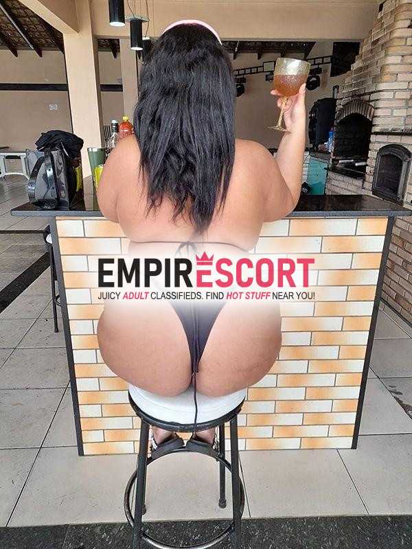 sexo intenso vem gozar com essa morena