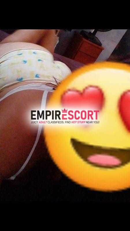 gordelicia safada com local amo mamar