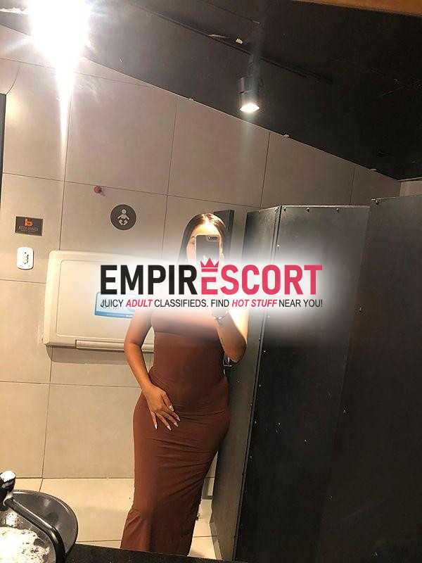 morena nifetinha gostosa buceta apertadinha🥵🥰😈