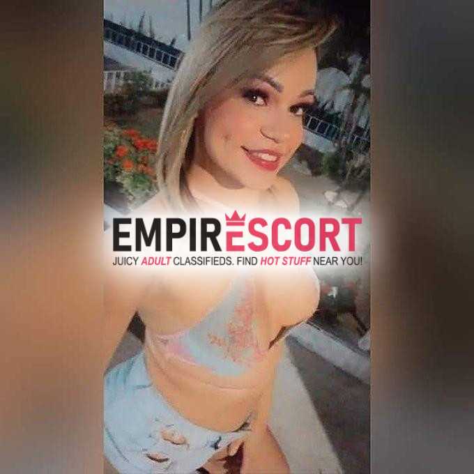 sofia vilares trans branca e loira pauzada de gozo farto