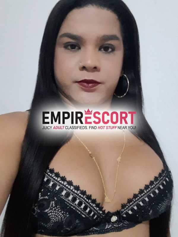 mulher trans 22cm com peito de silicone