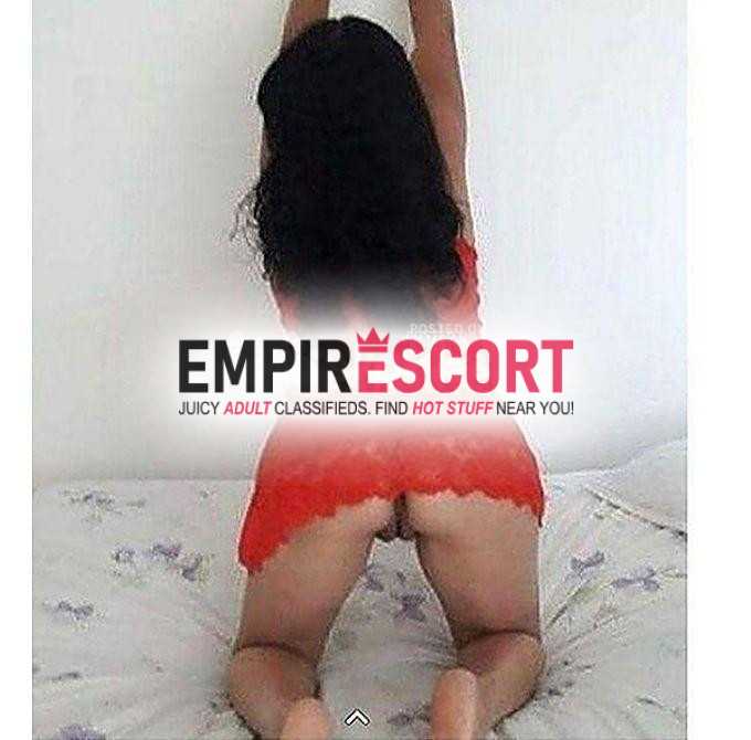 daniela coroa chamada de video com acessórios