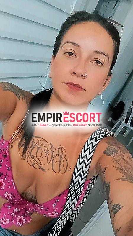 sou tranquilasorriso safado chupo aquele boquete bem quentinhosou branquinha toda tattoadapernas torneadas 😉😉