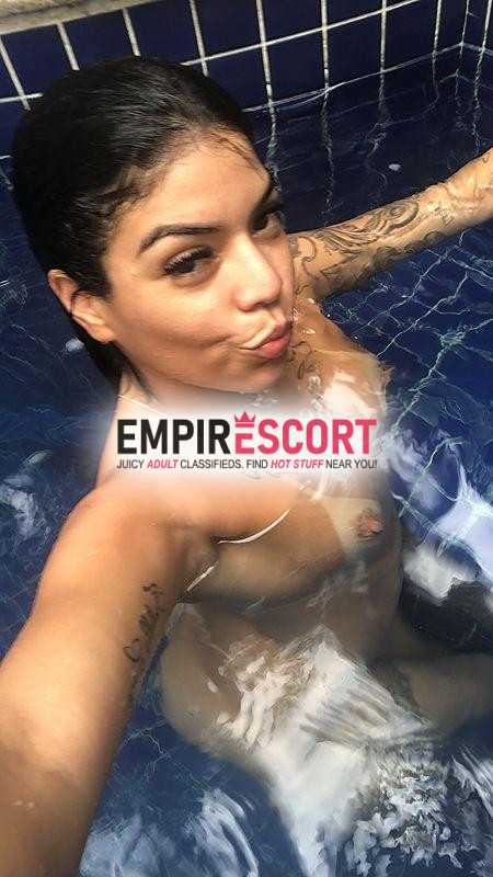 branquinha tatuada e completinha 🔥