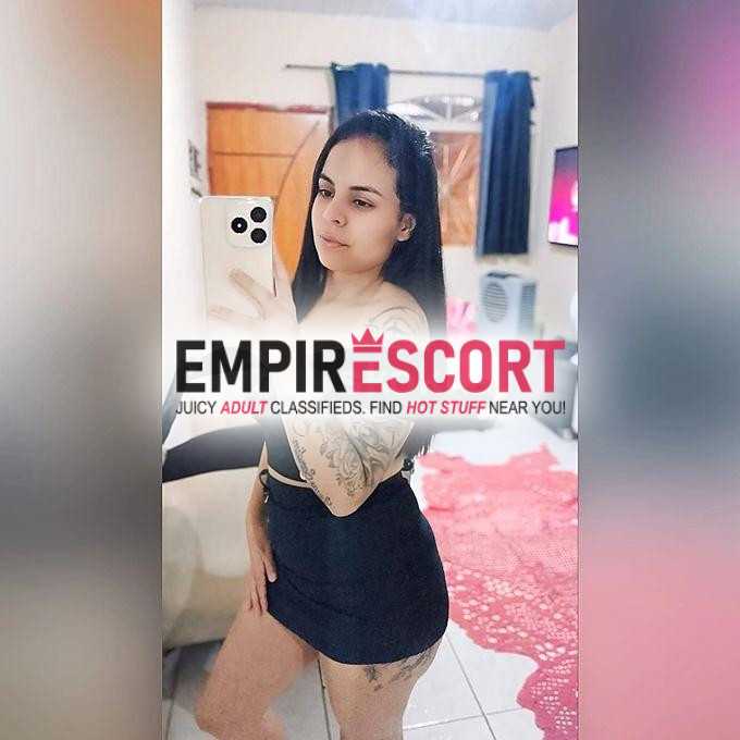 novinha universitária recém chegada😍estou disponível para saídas venham me conhecer meus amores 😍😋
