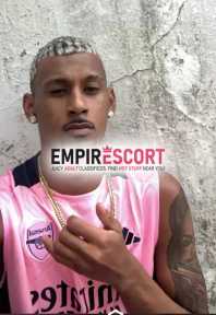 olá para todos eu sou o lucas negão tenho 21 anos de idade e sou um garoto de programa com um dote de 23 centímetros bem grosso e gostoso bem delicioso.