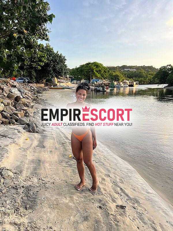 novinha safadinha recém chegada de recife pronta pra lhe satisfazer