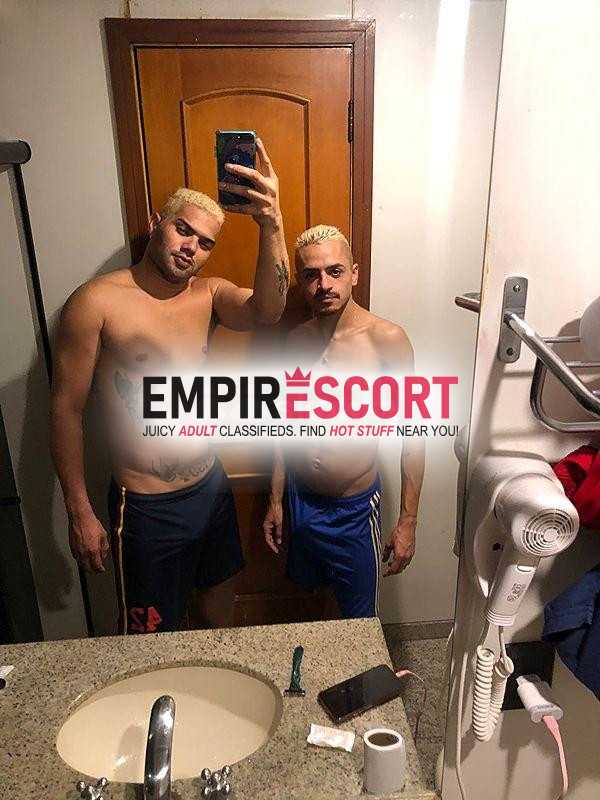 dois leiteiros fetichistas