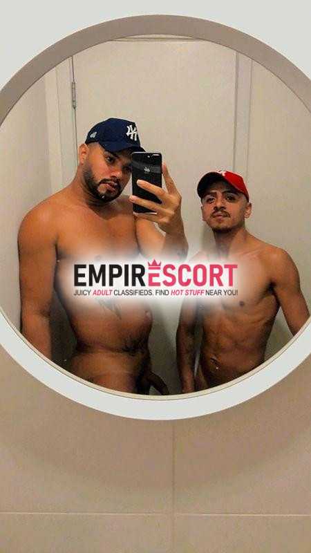 dois leiteiros fetichistas