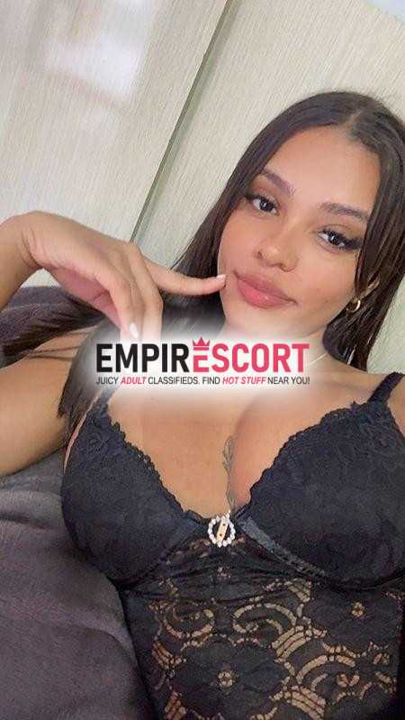 mulata novinha cheia de charme e pronta pra te proporcionar momentos inesquecíveis 💋✨