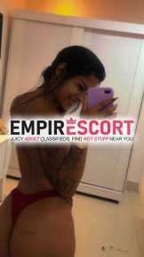 caroline andrade