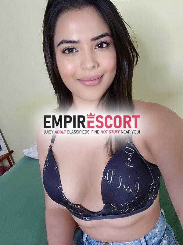 isissou uma mulher baixinha sexy e safadinha