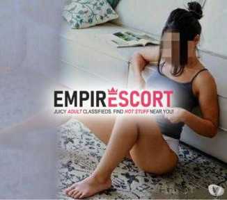 izza linda gata estilo modelo olhos verdes fotos reais