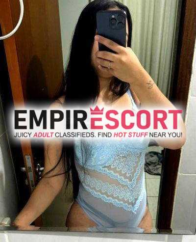 yasmin novinha sem frescura com um delicioso sexo oral guloso.