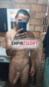moreno bem dotado carinhoso sigiloso gosta do que faz