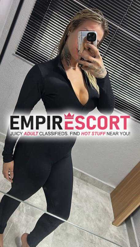 loira simpática educada