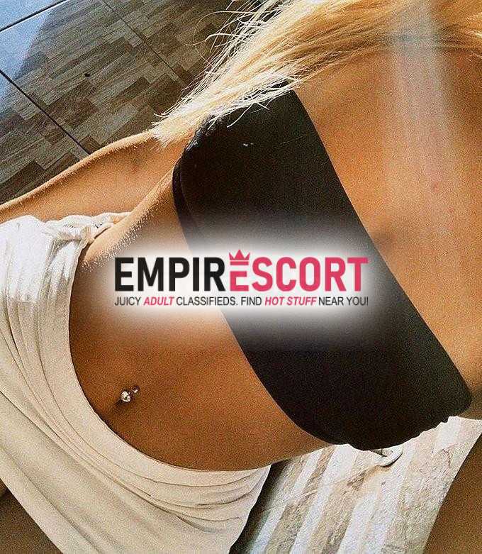 lara novinha disponível
