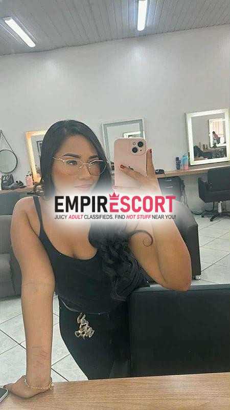 ola amores me chamo giovana uma acompanhante de luxo bela e linda amores com sexo maravilhoso nesse natal gostoso