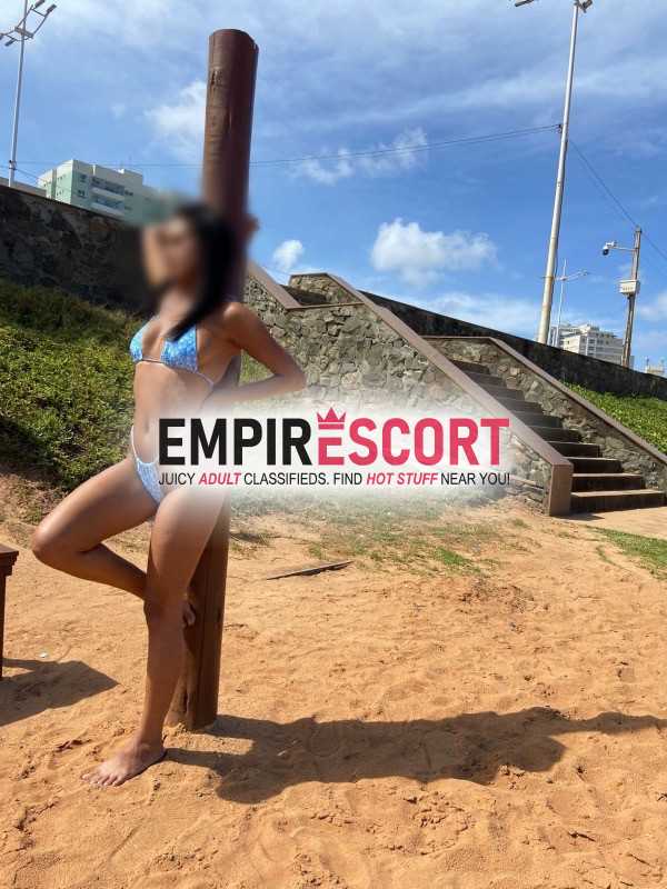 olá sou bruna uma magrinha safada
