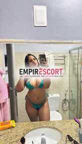 morena deliciosa dona do anal apertado e buceta suculenta
