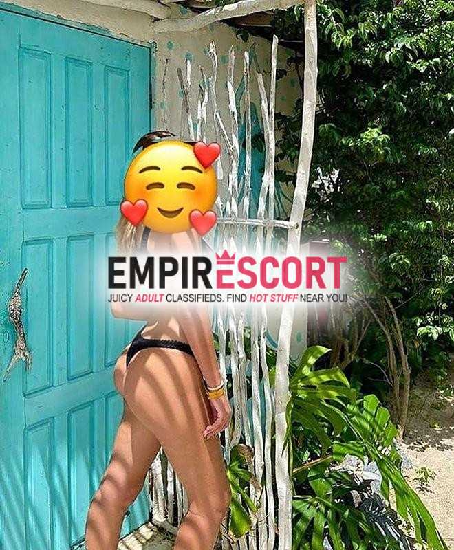 olá amores me chamo paola 🥰 venha ter um momento de prazer comigo 🤤