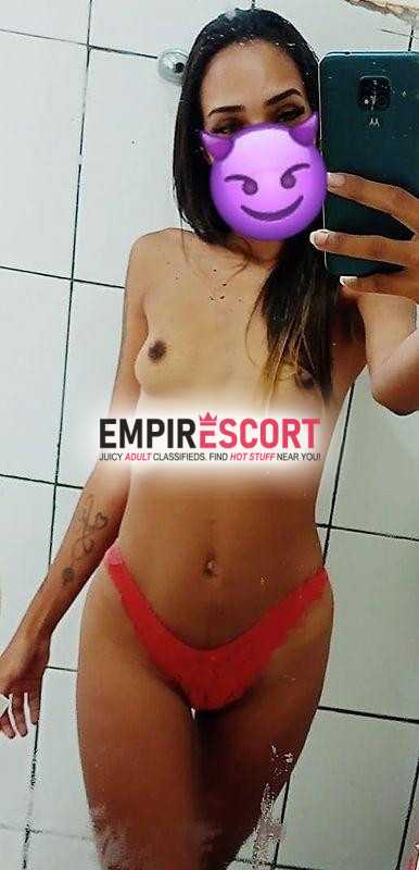 jully moreninha com local