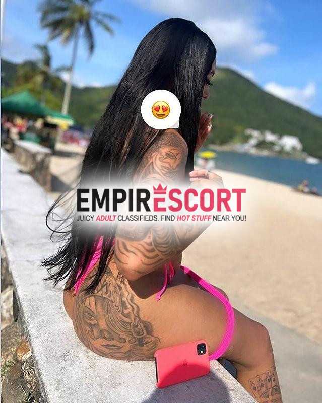 Índia siliconada tatuada✨🌸