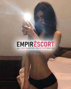 lais novinha magrinha estilo namoradinha toda linda de corpo e rosto uma bebe de 19 aninhos