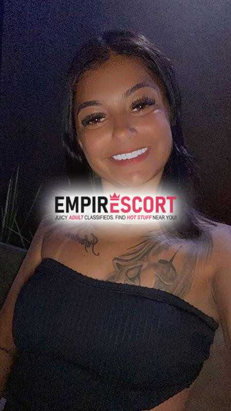 novinha morena do bumbum redondinho