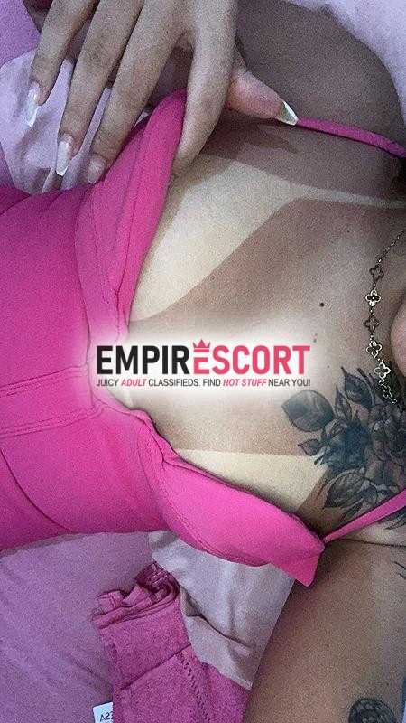 novinha todo rosinha de passagem pela cidade sexo molhadinho e gostoso também faço vídeo chamada bem gostosa 🔥