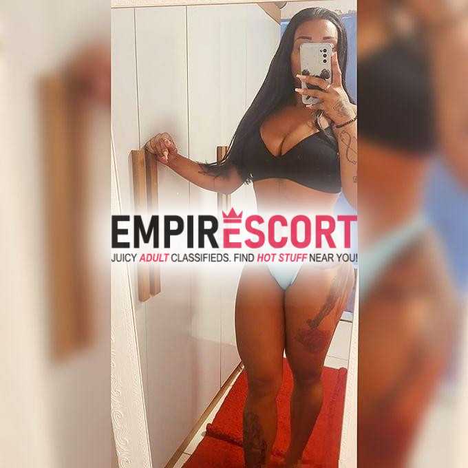 oi amor faço um boquete bem gostoso vc vai amar.
sou limpinha cheirosa depiladinha pele lisinha. uma bunda empina bem gostosa venha relaxar 
m