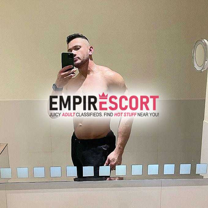 sou um acompanhante experiente pronto para realizar suas fantasias com total discrição higiene impecável e dedicação total ao seu prazer. atendo hom