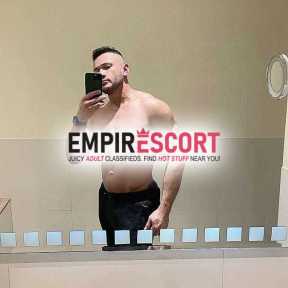 sou um acompanhante experiente pronto para realizar suas fantasias com total discrição higiene impecável e dedicação total ao seu prazer. atendo hom