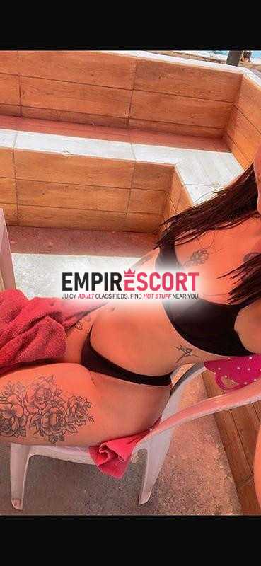 pamela viciada em anal do boquetinho veludo sem frescura completa 🥵🤤