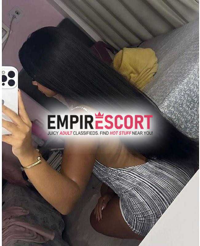 yasmin completinha tenho tenho localsaídas só motel mando minhas fotos reais